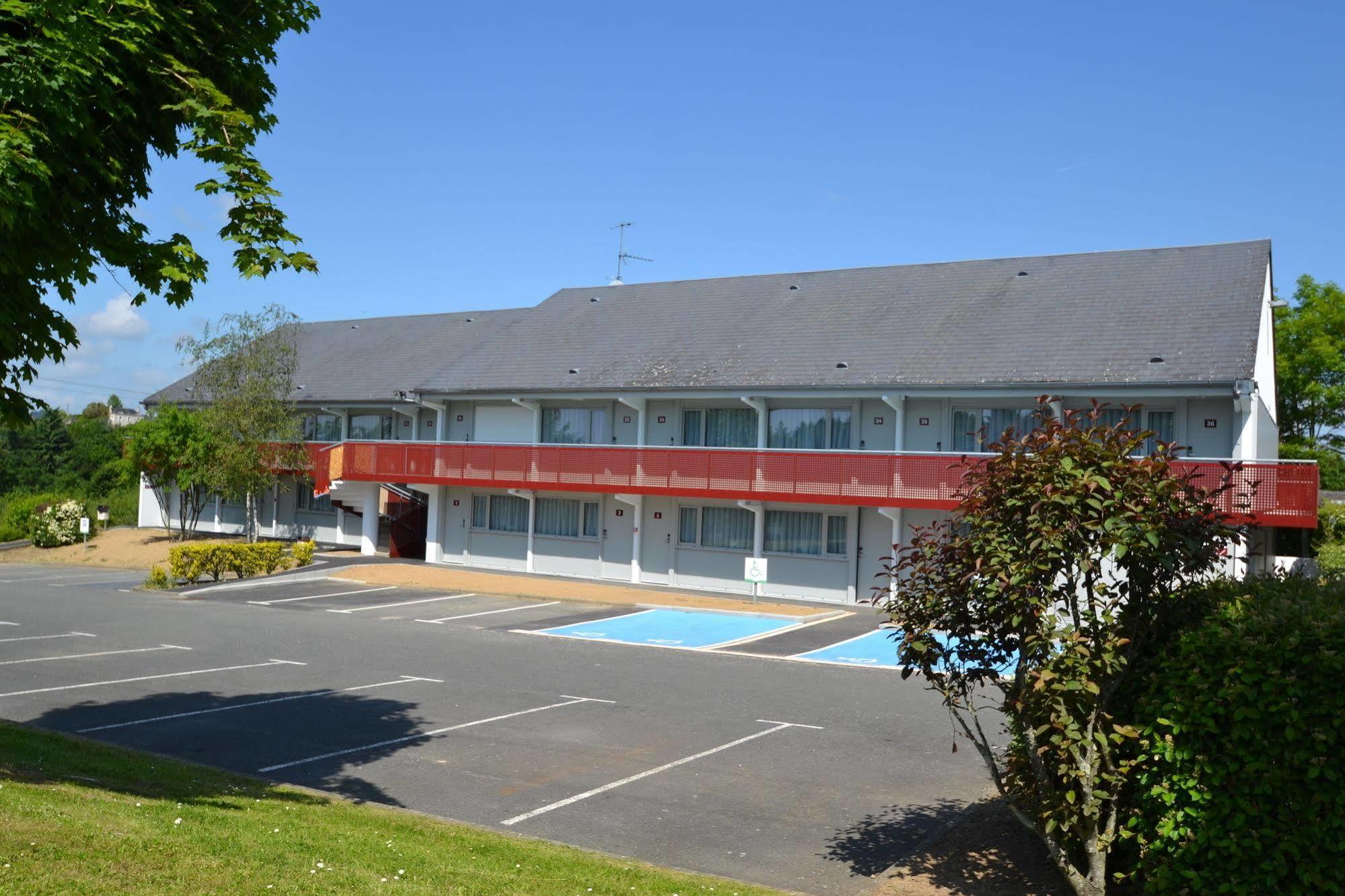 Brit Hotel Mayenne Exterior photo